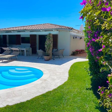 Villa Ibiscus Каниджоне Екстериор снимка
