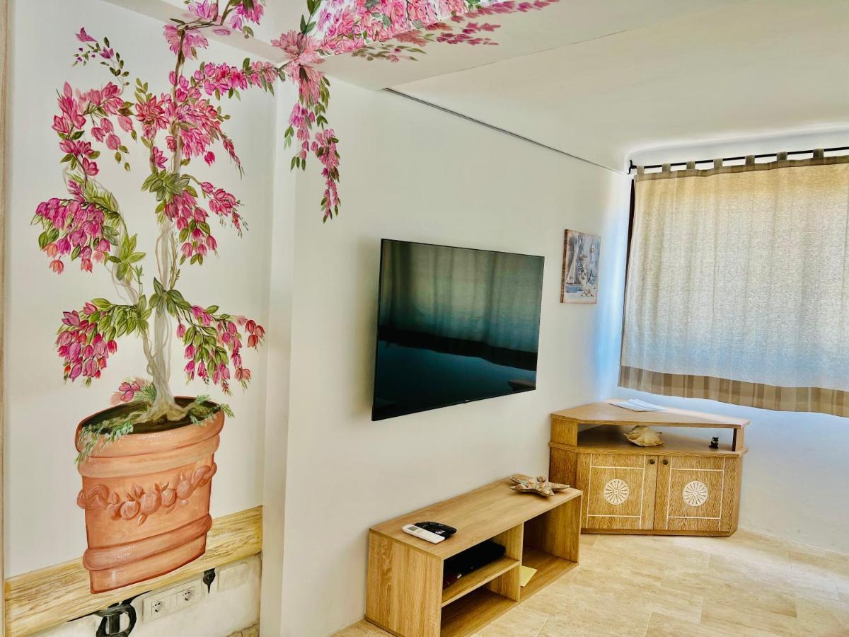 Villa Ibiscus Каниджоне Екстериор снимка